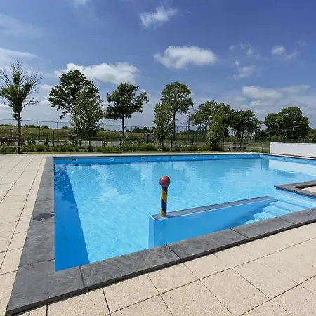 Modern With 2 Bathrooms West-Graftdijk